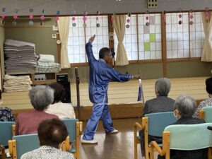 ボランティア友の会慰問