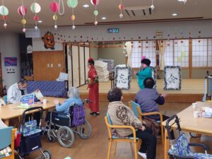 デイサービスでの職員余興